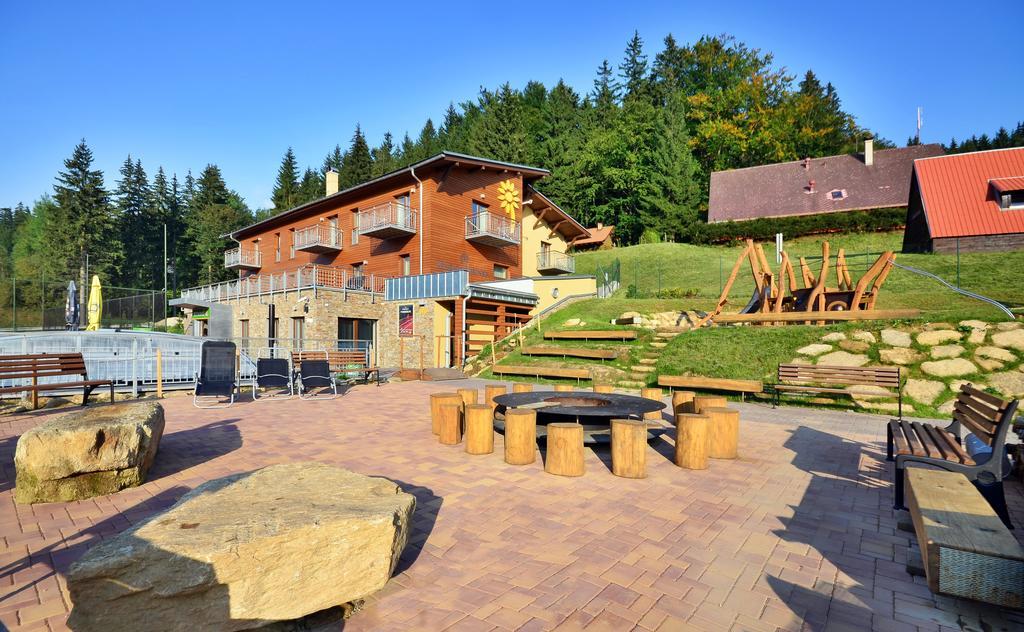 Hotel Jirinka Dolni Morava Ngoại thất bức ảnh